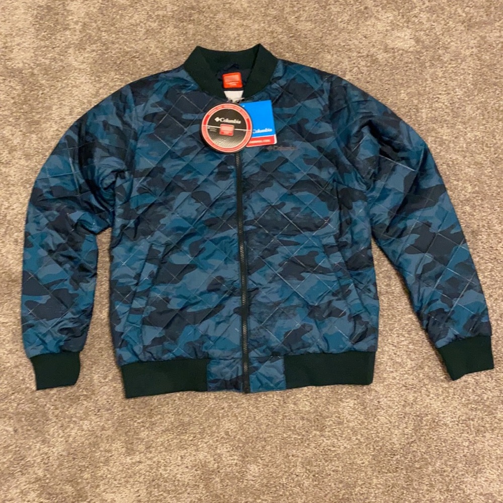 Columbia Sportwear Company - Picture 5 of 13